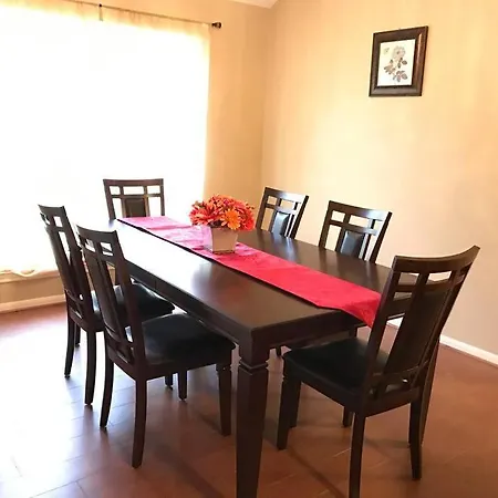 Cozy Pet-Friendly Home- Huge Spring Discounts Extérieur photo