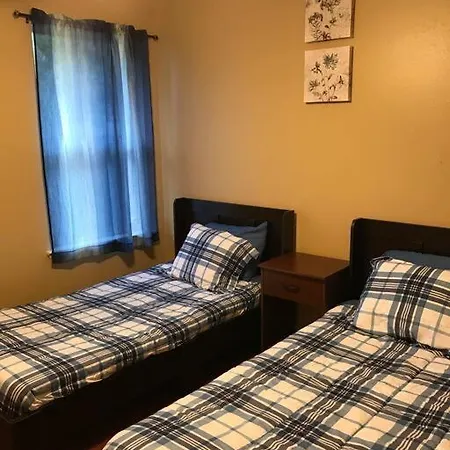 Cozy Pet-Friendly Home- Huge Spring Discounts Extérieur photo