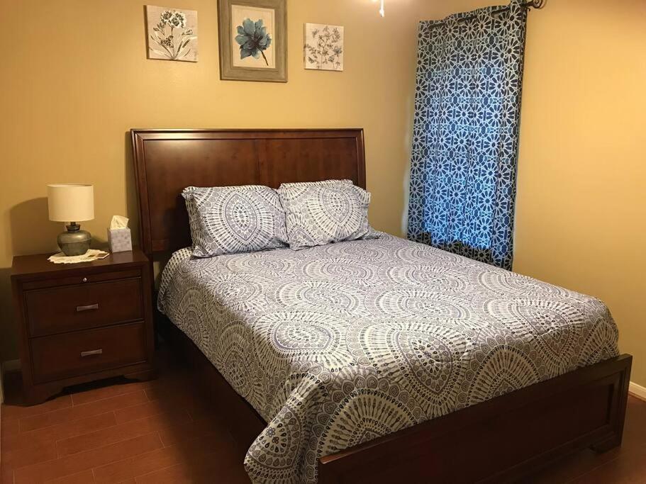 Cozy Pet-friendly Home- Huge Discounts Appartement