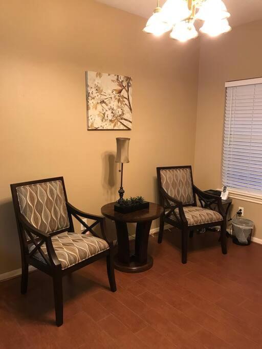Cozy Pet-friendly Home- Huge Discounts Spring